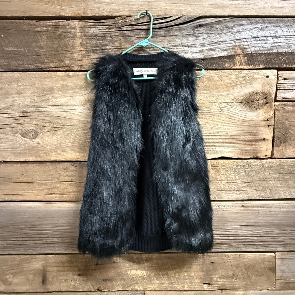 NWT Sebby Collection Faux Fur vest with knitted back, Black, Small